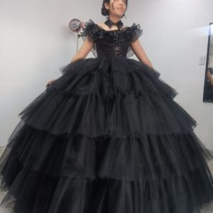 VESTIDO XV MERLINA ADDAMS